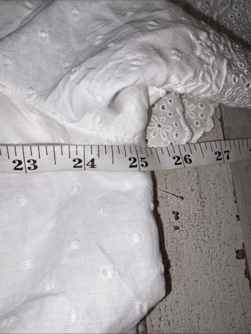 Old Navy White Embroidered Eyelet Peasant Top 3X - Picture 9 of 13